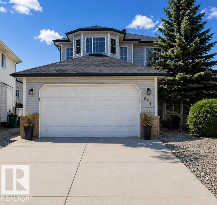 Property Photo:  874 Ryan Place NW  AB T6R 2N1 