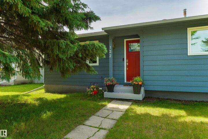 Property Photo:  122 Brookwood Drive  AB T7X 1G7 