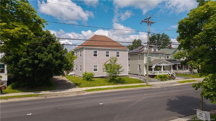 152 King Street — photo 1