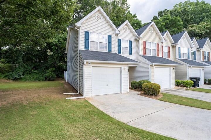 Property Photo:  6995 Gallant Circle SE 6  GA 30126 