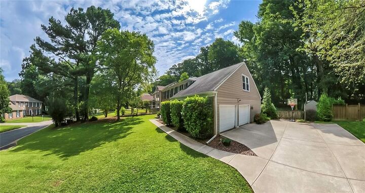 Property Photo: 5156 Wentworth Drive GA 30092
