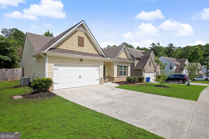 Property Photo:  6526 Saint Mark Way  GA 30213 