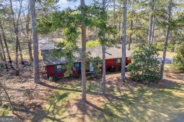 Property Photo: 185 Live Oak Place GA 30606