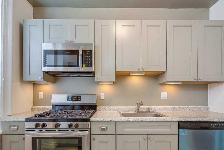 Property Photo:  101 73rd St 25  NJ 07047 