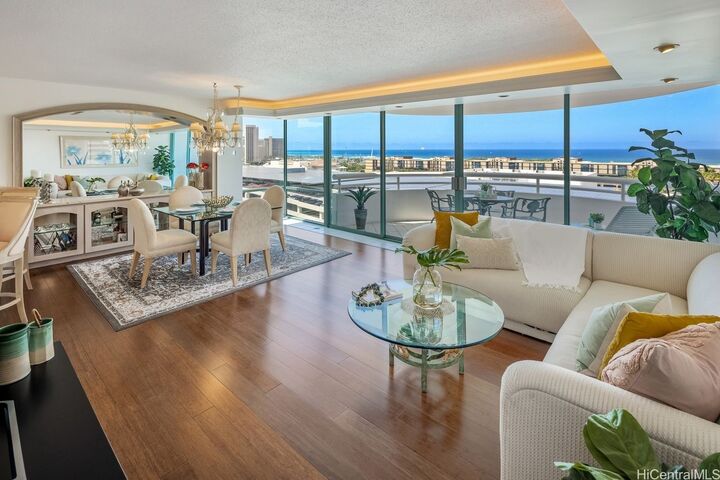 Property Photo:  1341 Kapiolani Boulevard 18D  HI 96814 