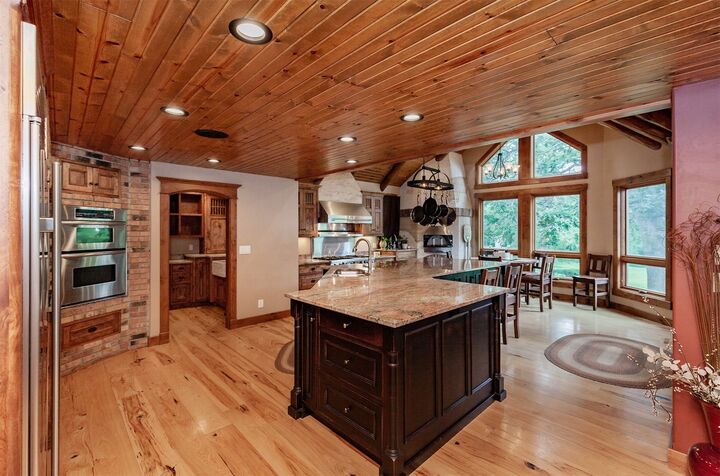 Property Photo:  27740 Timber Road  IA 50134 