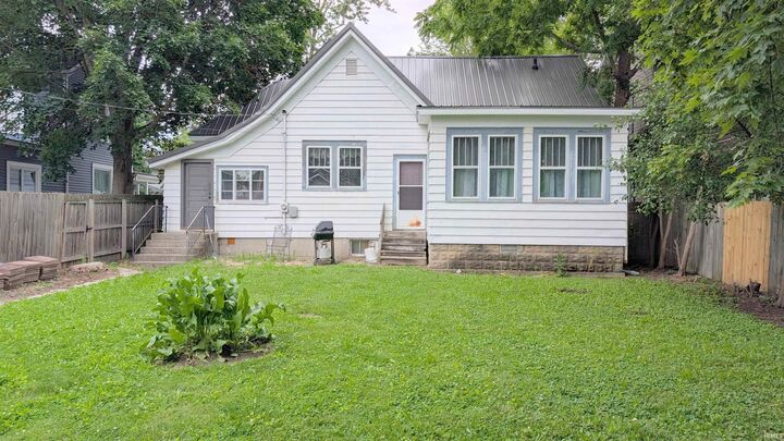 Property Photo:  316 W Wiley Avenue  IN 46714 