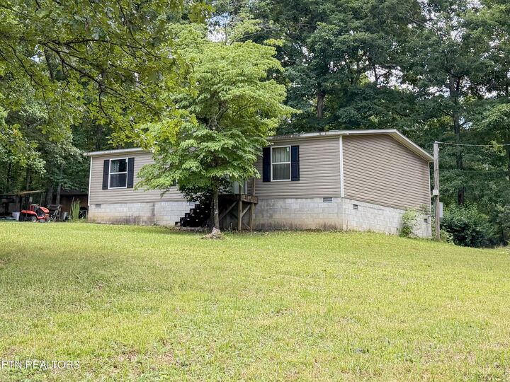 Property Photo:  102 Skyline Court  TN 38572 