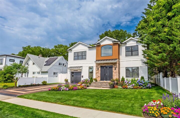 Property Photo:  172 Choir Lane  NY 11590 