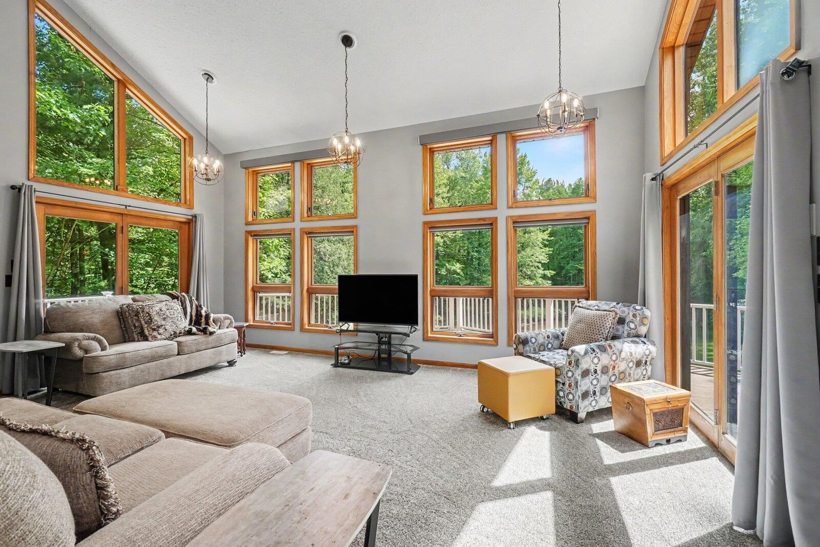 Property Photo: 2917 W Howard MI 48612