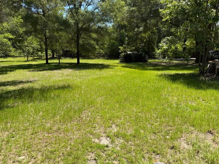 Property Photo:  18404 NW 272nd Terrace  FL 32643 