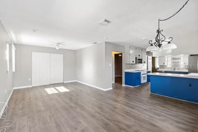 Property Photo:  5318 17th Street W A  FL 34207 