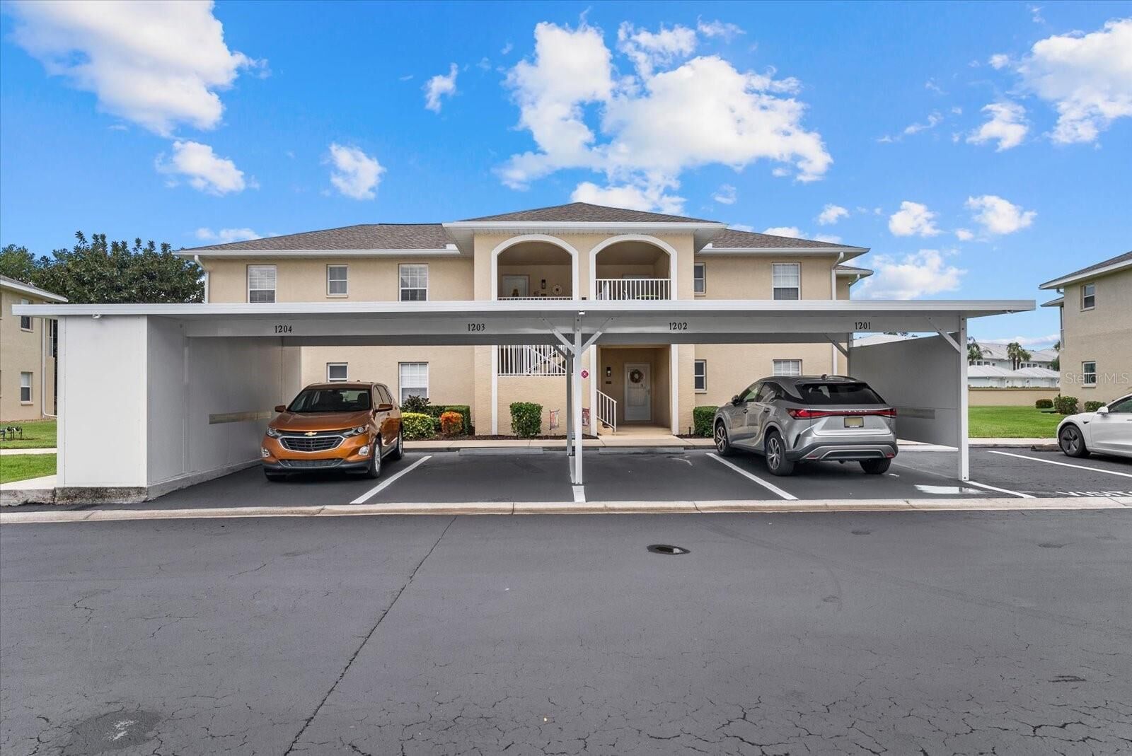 Property Photo: 5800 Sabal Trace Drive 1204 FL 34287