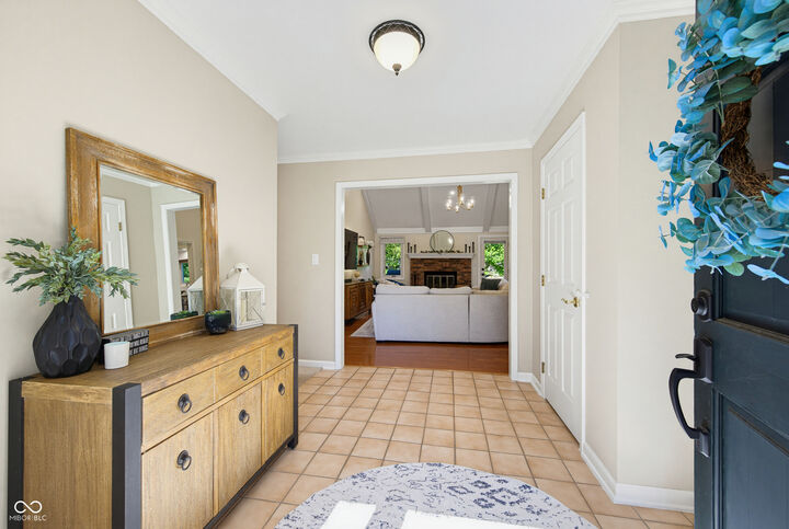 Property Photo:  8119 Lake Point Way  IN 46256 