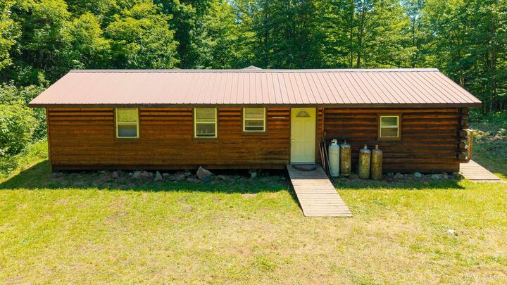 Property Photo:  2006 Pike River Road  MI 49916-0000 