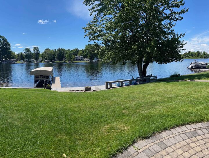 Property Photo:  4411 Betty Lee Boulevard  MI 48624 