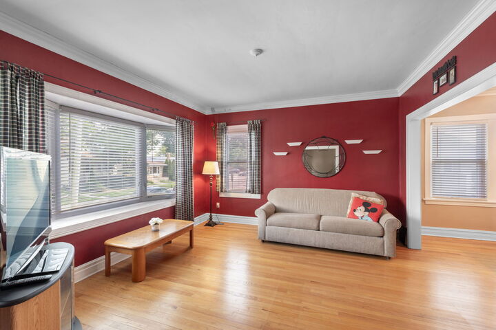 Property Photo:  4030 Vernon Avenue  IL 60513 