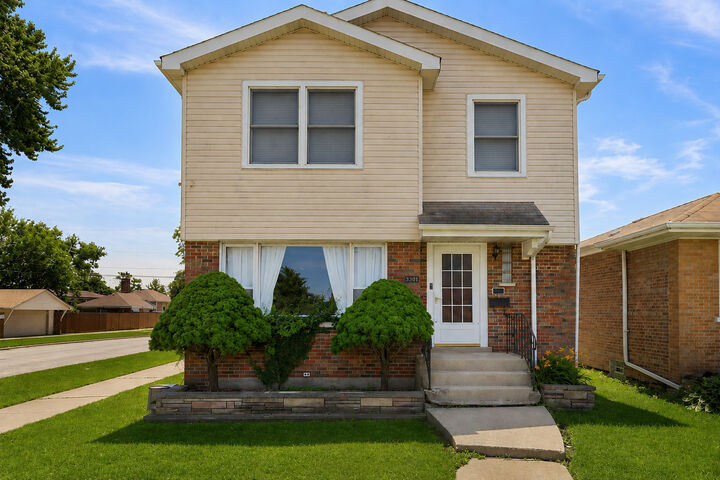 Property Photo:  3801 W 80th Street  IL 60652 