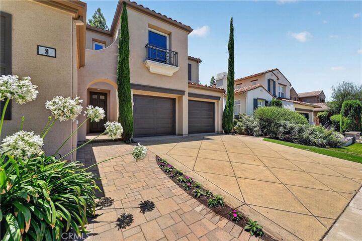 Property Photo:  8 Castlebar  CA 92618 
