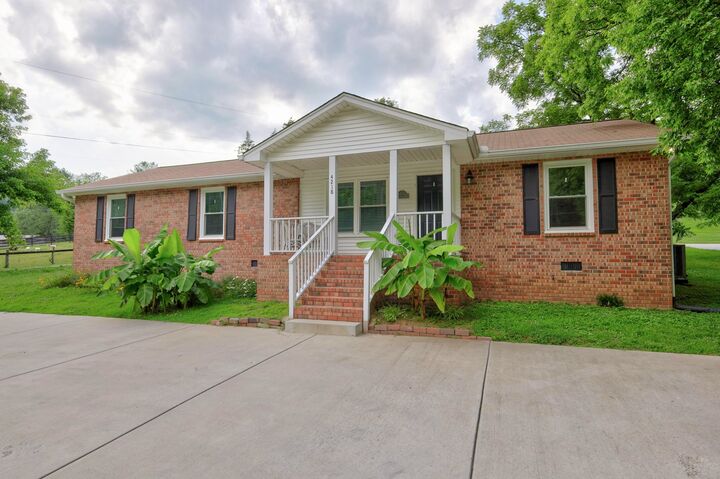 Property Photo:  4218 Long Hollow Pike  TN 37072 