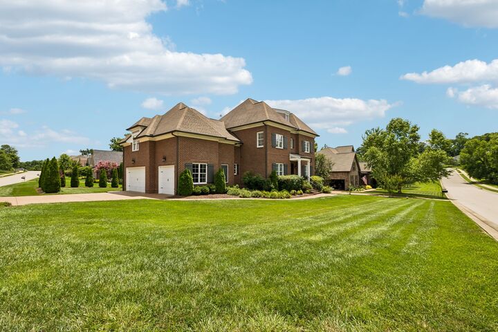 Property Photo: 4101 Banner Square Ln TN 37014