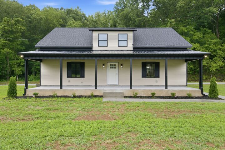 Property Photo:  2750 New Dry Hollow Rd  TN 37051 