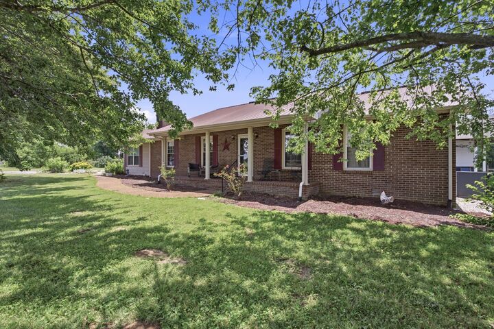 Property Photo:  307 S Leath Rd  TN 37148 