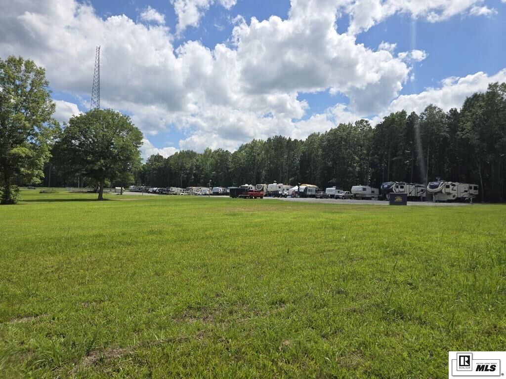 Property Photo:  514 W Highway 82  AR 71646 