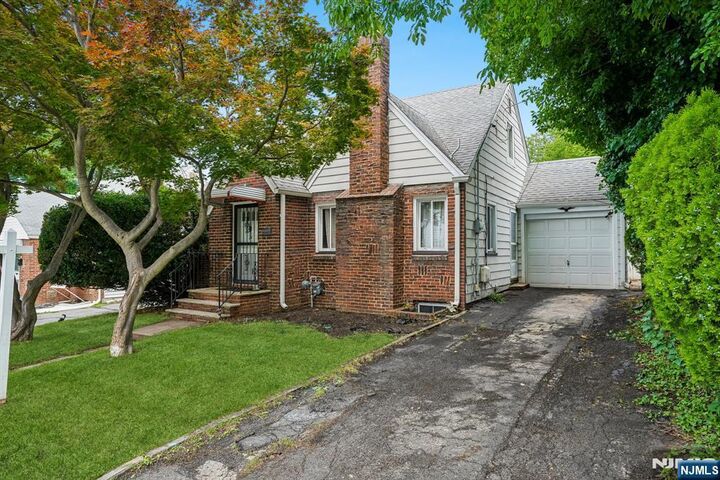 Property Photo:  24 Springer Street  NJ 07109 