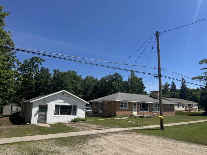 Property Photo: 520 W Central MI 49701