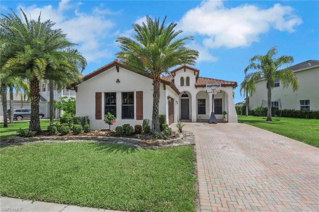 Property Photo:  5386 Ferrari Ave  FL 34142 