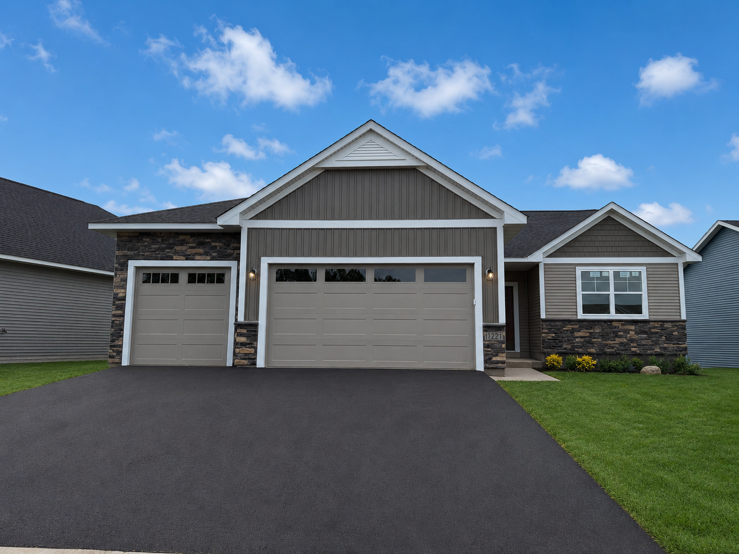 Property Photo: 1727 Spruce Street MN 55024