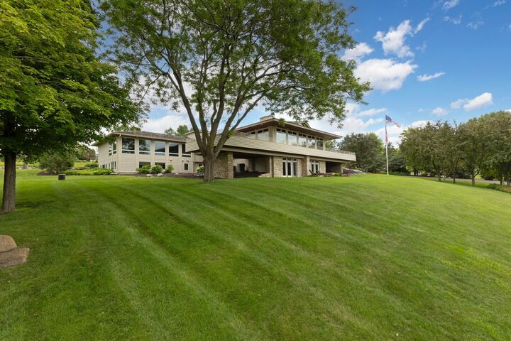 Property Photo:  1492 Homestead Trail  MN 55356 