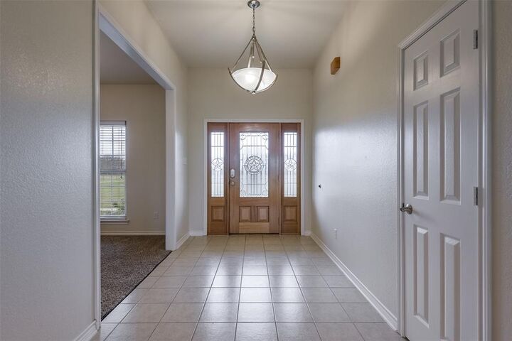 Property Photo: 1066 West Road TX 75165