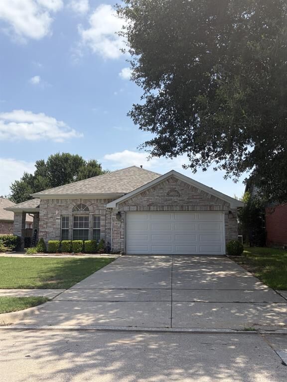 Property Photo:  1612 Cedar Elm Drive  TX 76210 