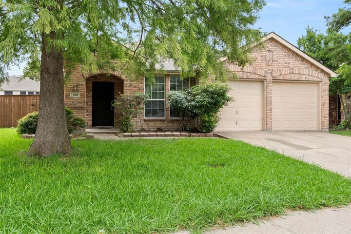 Property Photo:  522 Colt Drive  TX 75126 