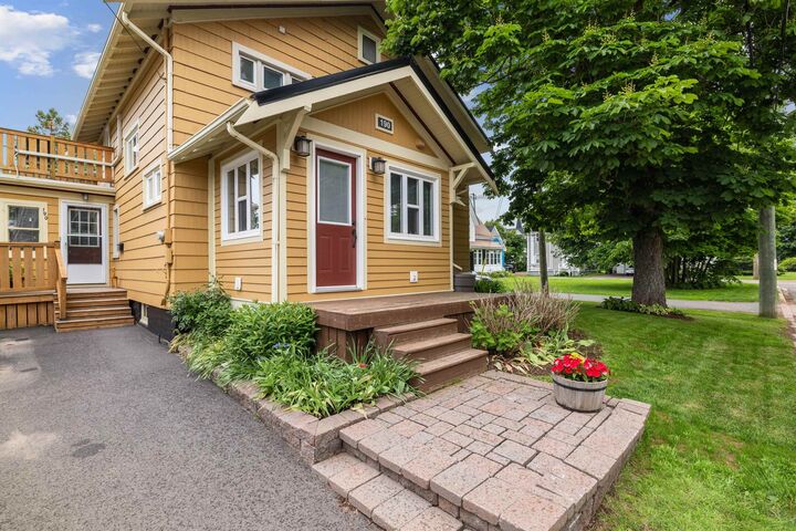 Property Photo:  190 Harvard Street  PE C1N 1R6 
