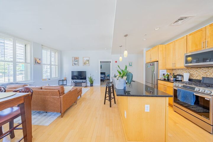 Property Photo:  70 Lincoln St. L212  MA 02111 