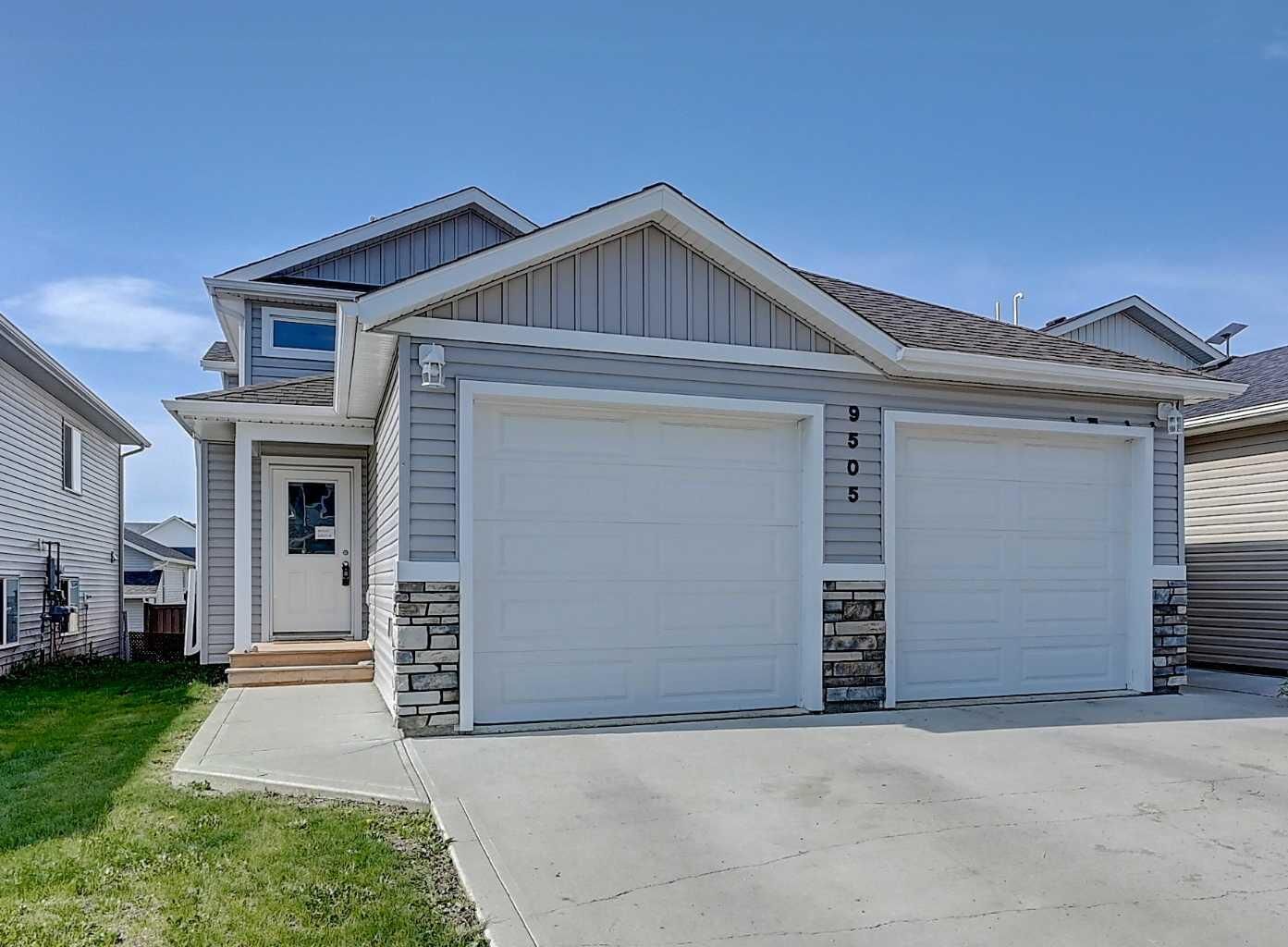 Property Photo:  9505 113 Avenue  AB T8X 0T2 
