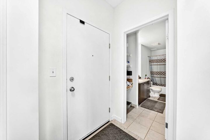 Property Photo:  1053 10 Street SW 513  AB T2R 1S6 