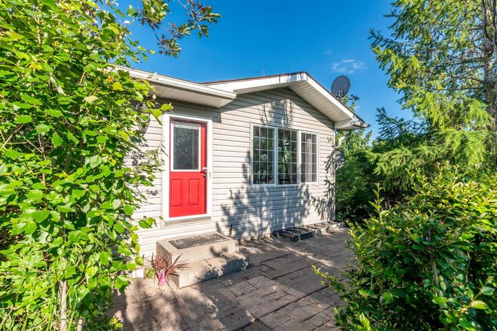 Property Photo: 484063 Range Road 20 AB T9V 3B5