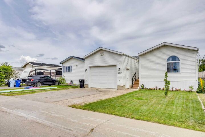 Property Photo:  369 Cree Road  AB T9K 1Y4 