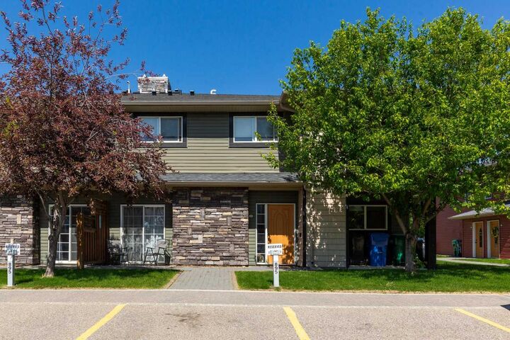 895 Mt Sundance Manor W 2 — photo 1