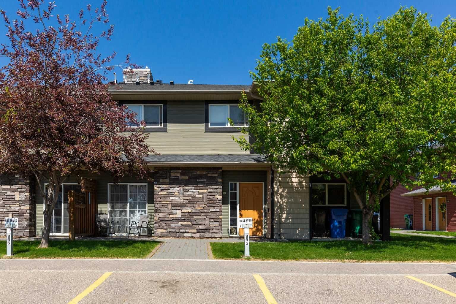 Property Photo: 895 Mt Sundance Manor W 2 AB T1J 1X7