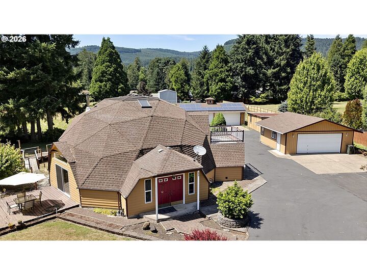 Property Photo:  41743 Deerhorn Rd  OR 97478 