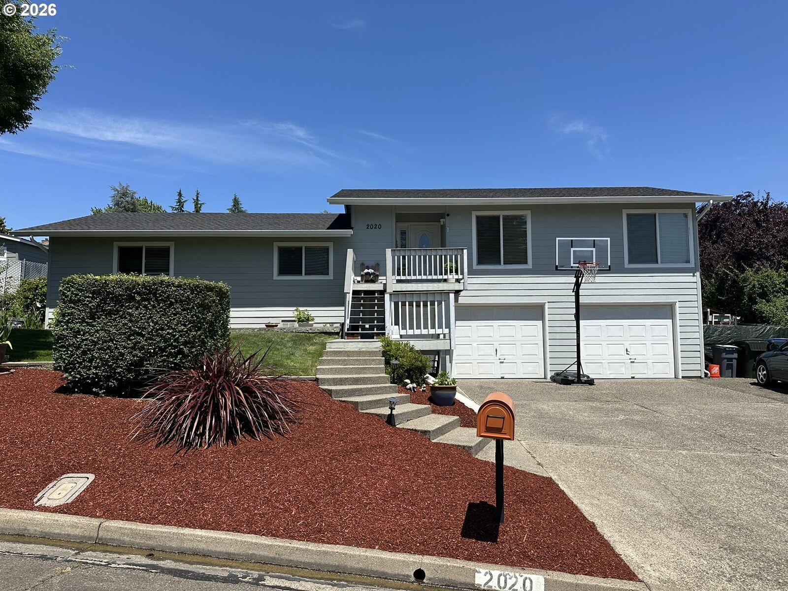 Property Photo: 2020 NW Witherspoon Ave OR 97471