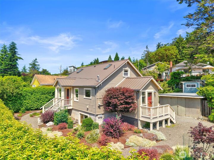 Property Photo:  1018  Taft Street  WA 98368 
