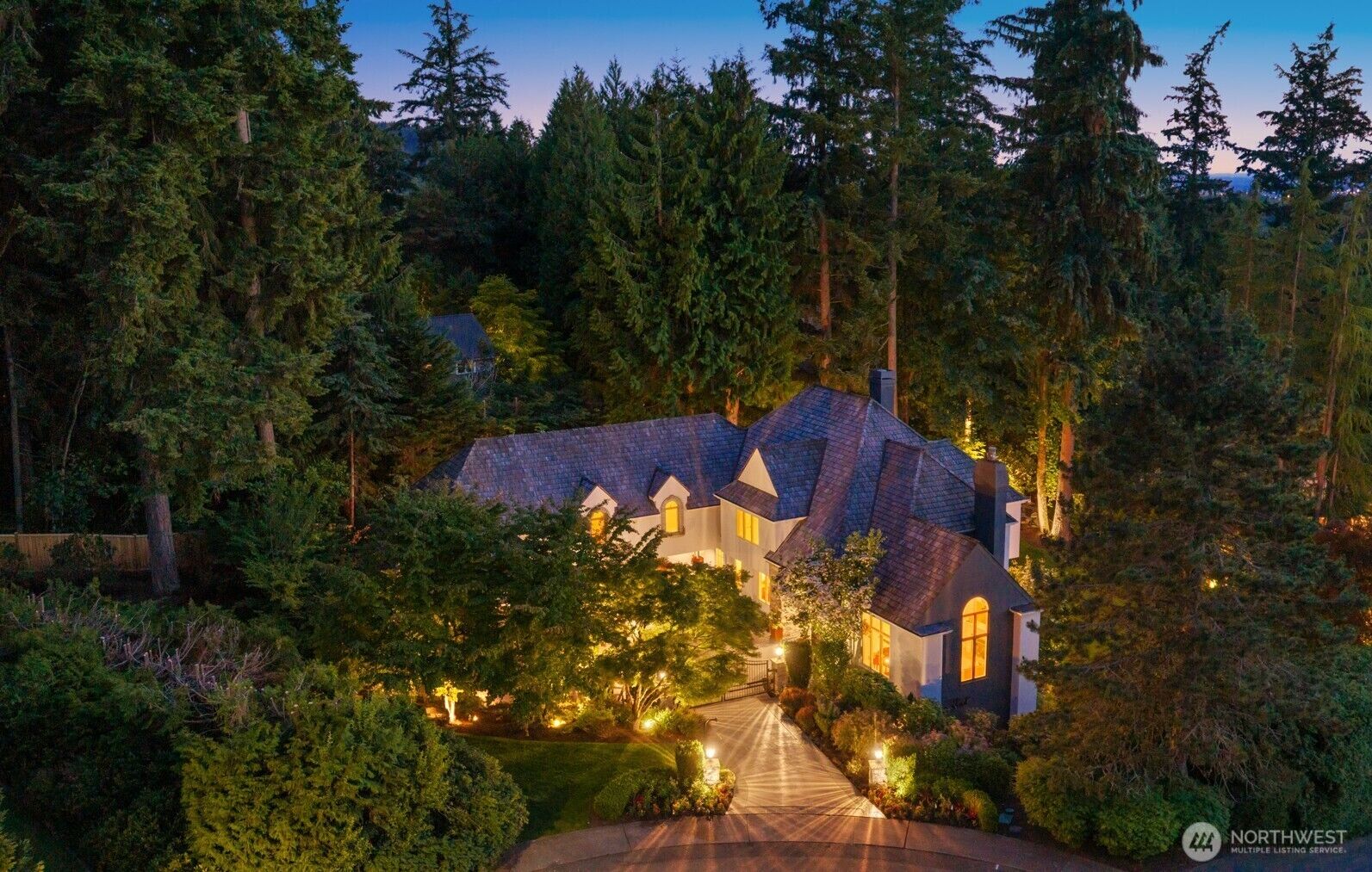 Property Photo:  6351  163rd Place SE  WA 98006 