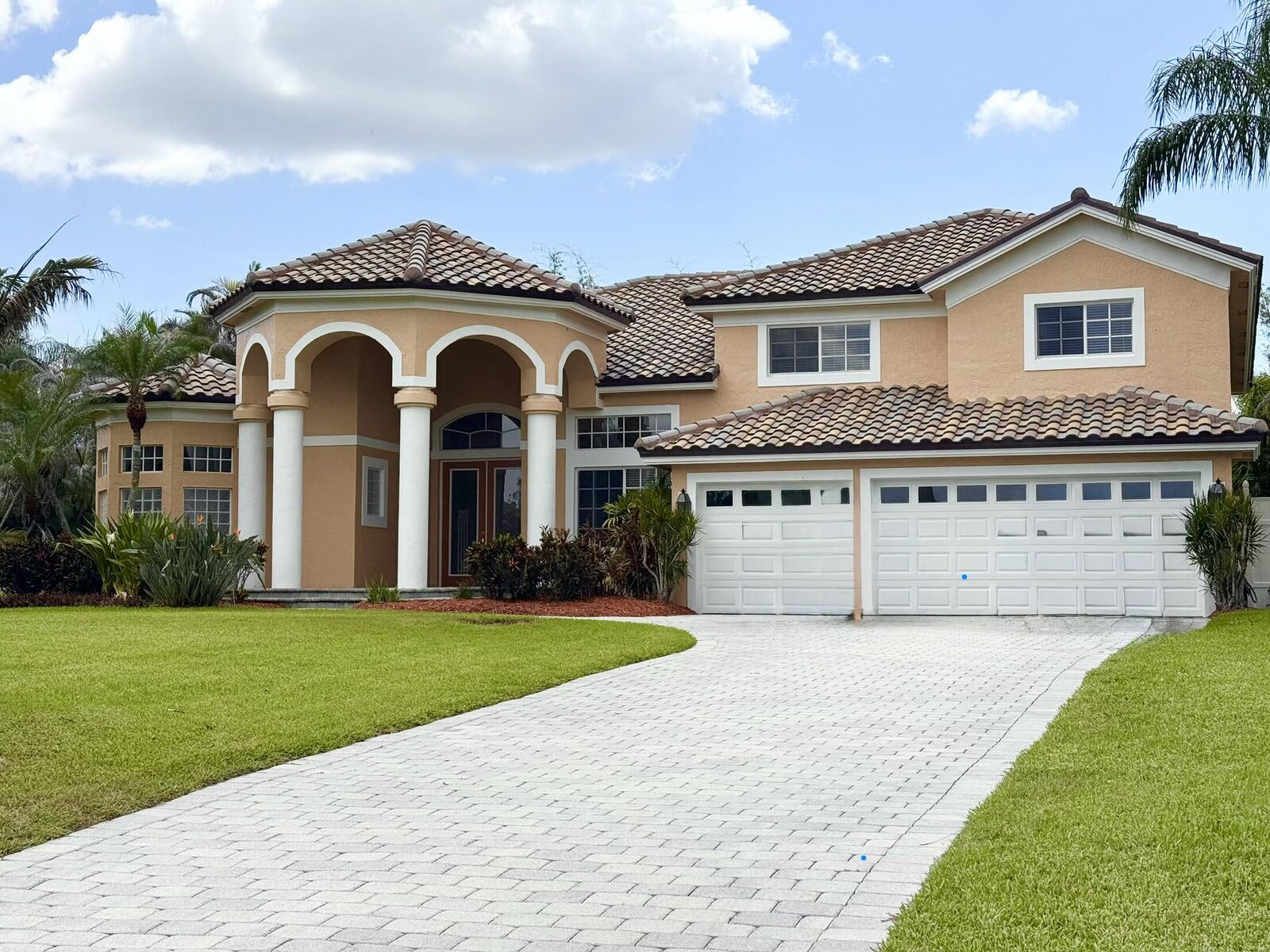 Property Photo:  559 SW Squire Johns Lane  FL 34990 