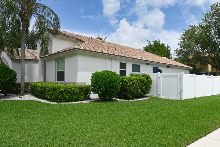 Property Photo:  6403 C Durham Drive  FL 33467 